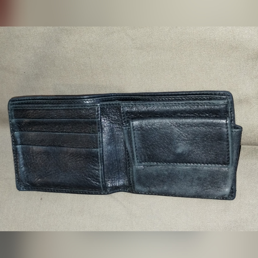 VINTAGE GUCCI SOFT BLACK LEATHER MEN'S BI-FOLD WALLET ~ AUTHENTIC - Picture 8 of 16